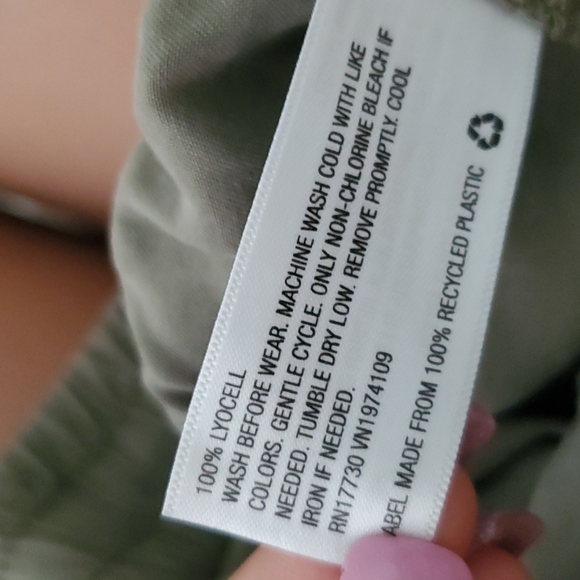 UNIVERSAL THREAD GREEN SHORTS - Picture 8 of 8